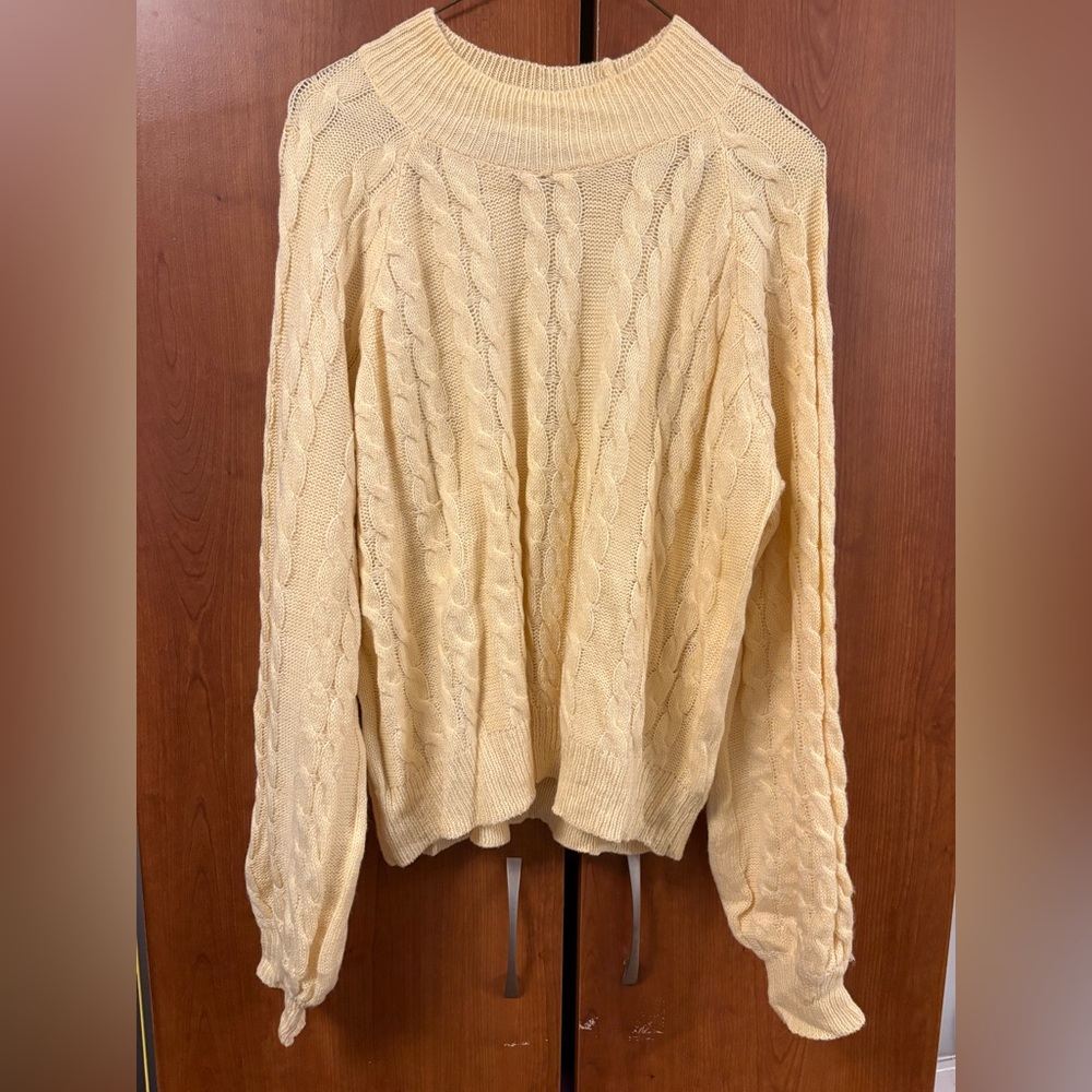SHEIN Light Pastel Yellow Cable-Knit Sweater – Drawstring Hem – Size L